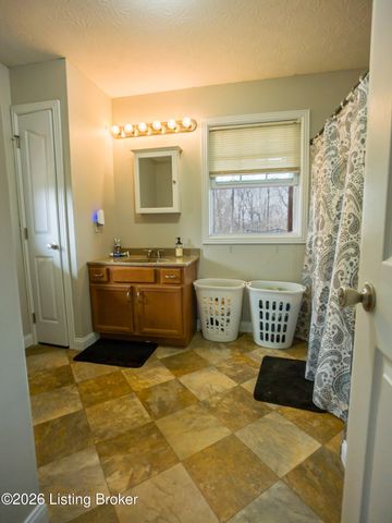 1189 Little Clifty Rd, Big Clifty, KY 42712