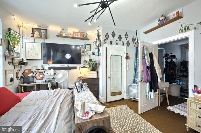 716 W PHILADELPHIA ST, York, PA 17401