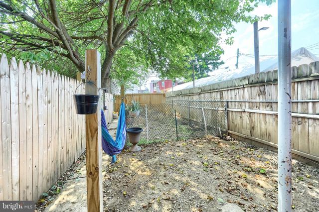 716 W PHILADELPHIA ST, York, PA 17401