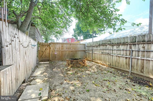 716 W PHILADELPHIA ST, York, PA 17401