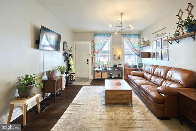 716 W PHILADELPHIA ST, York, PA 17401