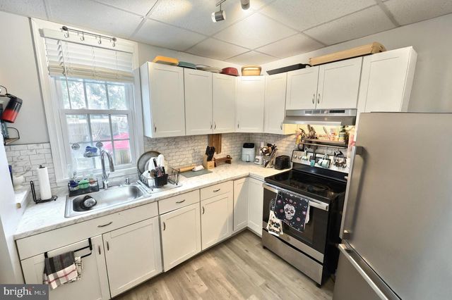 716 W PHILADELPHIA ST, York, PA 17401