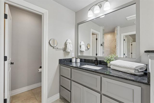 2725 Sunflower Drive, Edmond, OK 73013