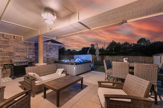 2725 Sunflower Drive, Edmond, OK 73013