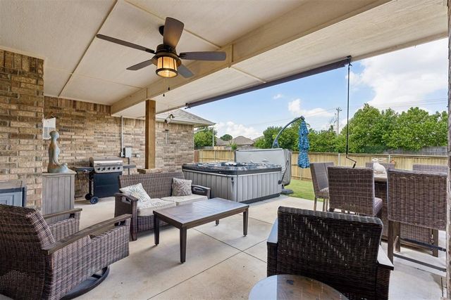 2725 Sunflower Drive, Edmond, OK 73013