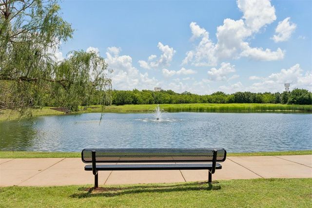 2725 Sunflower Drive, Edmond, OK 73013