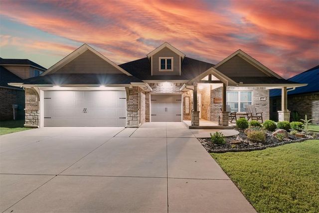 2725 Sunflower Drive, Edmond, OK 73013