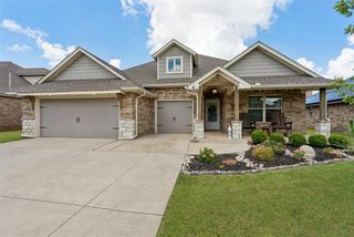 2725 Sunflower Drive, Edmond, OK 73013