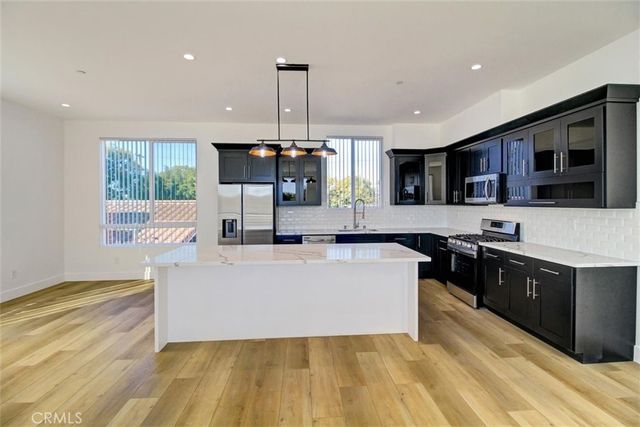 3018 west Boulevard, Los Angeles, CA 90016