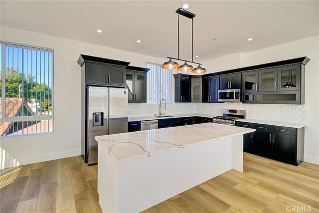 3018 west Boulevard, Los Angeles, CA 90016