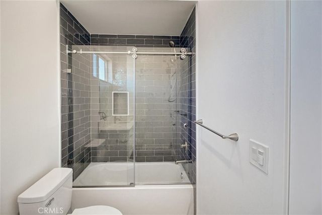 3018 west Boulevard, Los Angeles, CA 90016