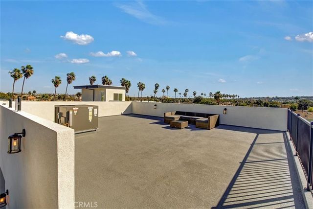 3018 west Boulevard, Los Angeles, CA 90016