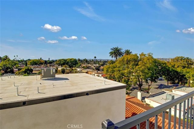 3018 west Boulevard, Los Angeles, CA 90016