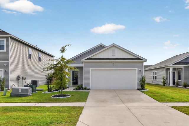 210 Phoenix Drive, Summerville, SC 29486