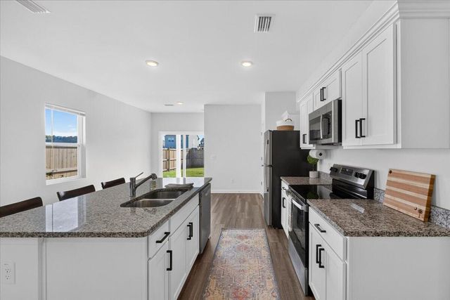 210 Phoenix Drive, Summerville, SC 29486