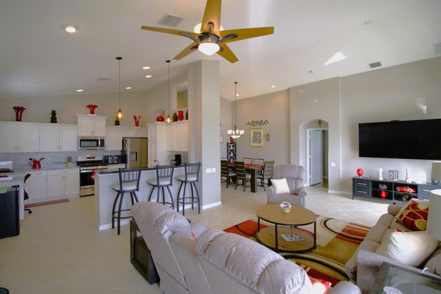 362 NW Sunview Way, Port St. Lucie, Port St Lucie, FL 34986