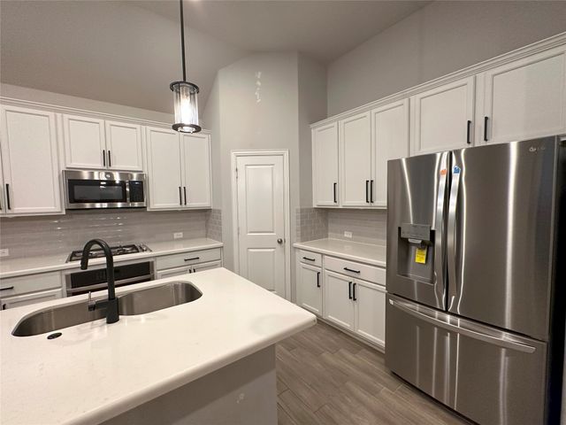 912 Monarch Lane, Celina, TX 75009
