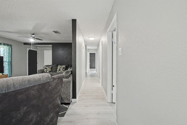 2002 Cottie Lane, Arlington, TX 76010