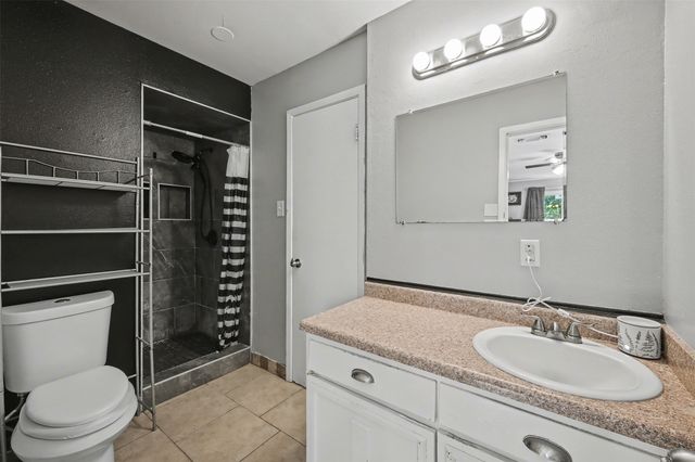 2002 Cottie Lane, Arlington, TX 76010