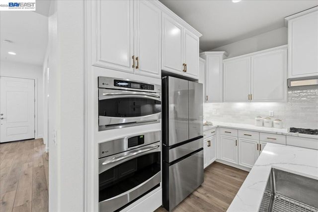 3135 Central Pkwy, Dublin, CA 94568