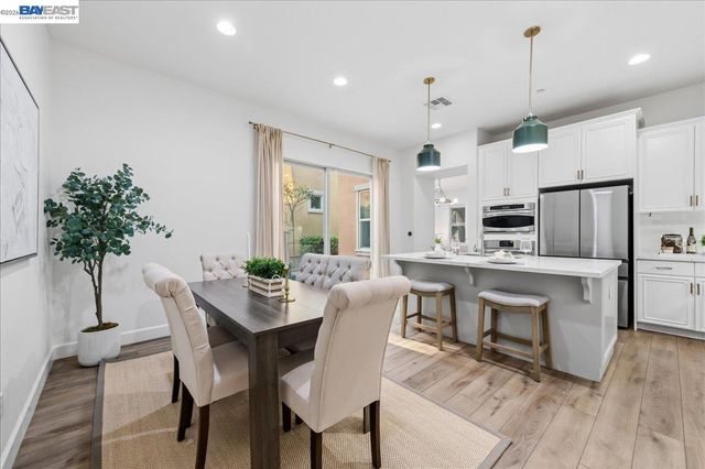3135 Central Pkwy, Dublin, CA 94568