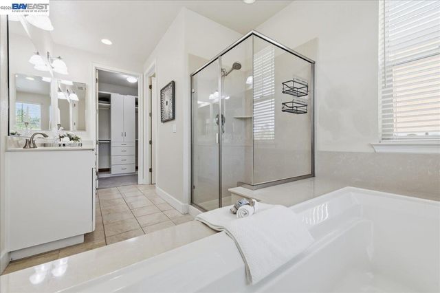 3135 Central Pkwy, Dublin, CA 94568