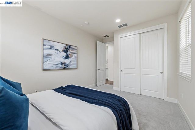 3135 Central Pkwy, Dublin, CA 94568