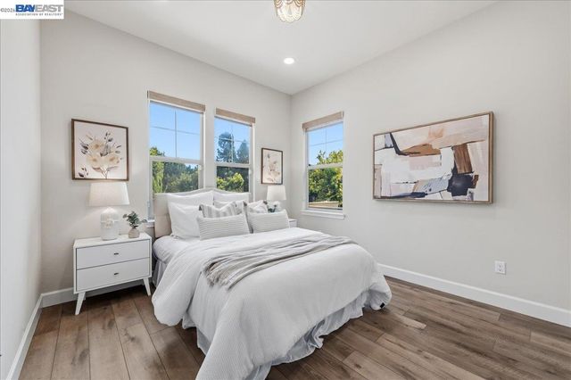 3135 Central Pkwy, Dublin, CA 94568
