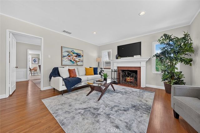 735 Los Altos Avenue, Long Beach, CA 90804