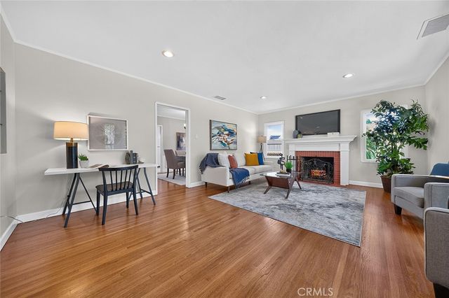 735 Los Altos Avenue, Long Beach, CA 90804