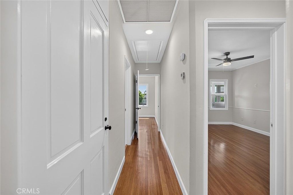 Image 27 of property listing at 735 Los Altos Avenue, Long Beach, CA 90804