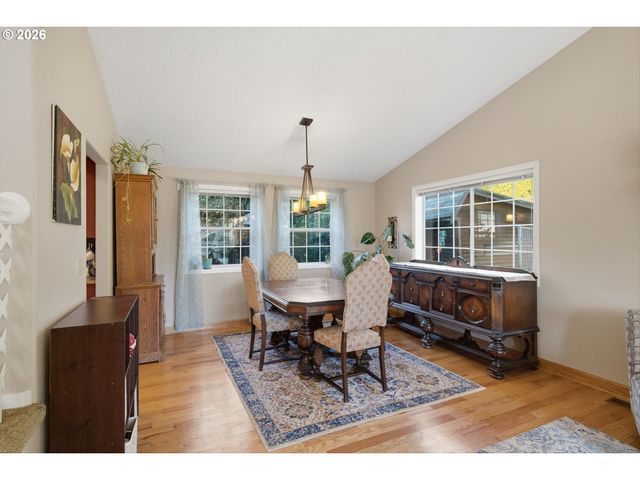 714 Nw 4TH Ave, Battle Ground, WA 98604