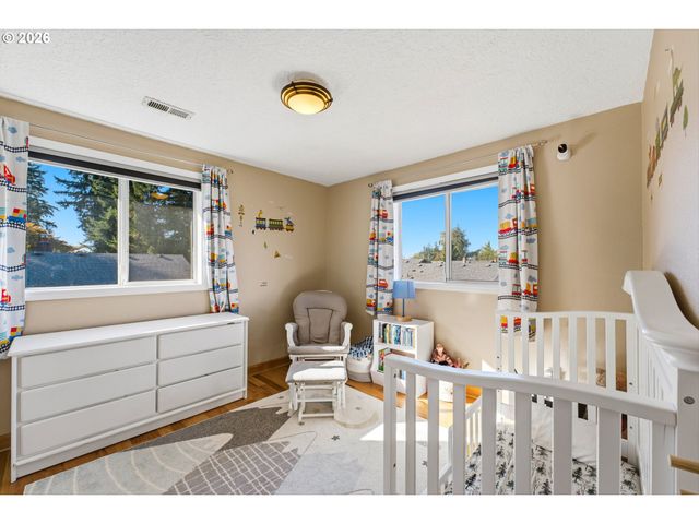 714 Nw 4TH Ave, Battle Ground, WA 98604