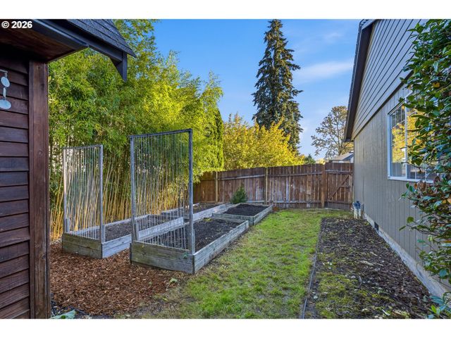 714 Nw 4TH Ave, Battle Ground, WA 98604