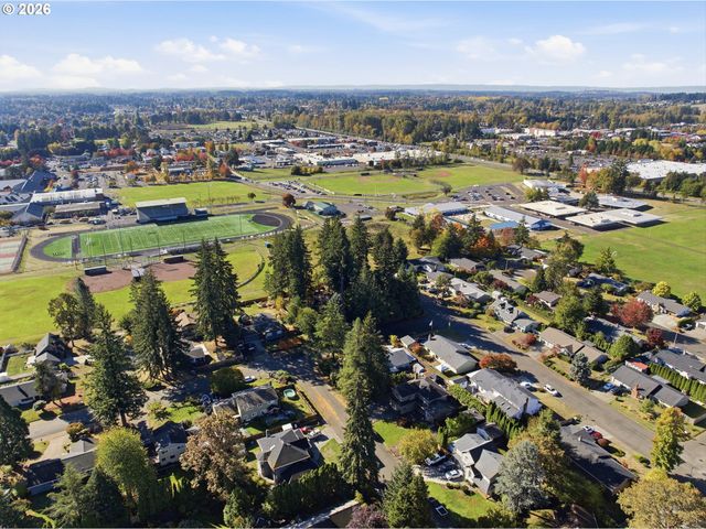 714 Nw 4TH Ave, Battle Ground, WA 98604