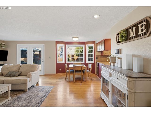 714 Nw 4TH Ave, Battle Ground, WA 98604