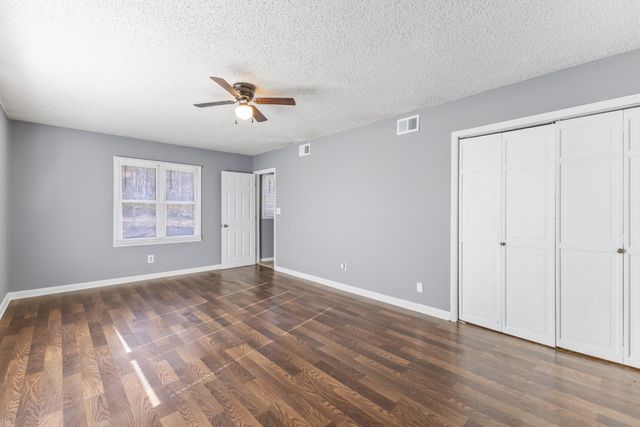 2114 Scotty Parker Rd, Gallatin, TN 37066