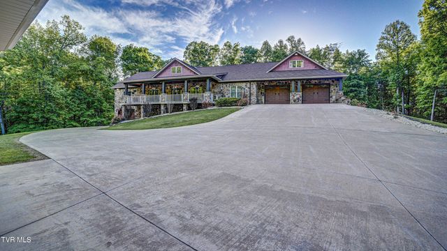 167 Tailwater Road, Bluff City, TN 37618