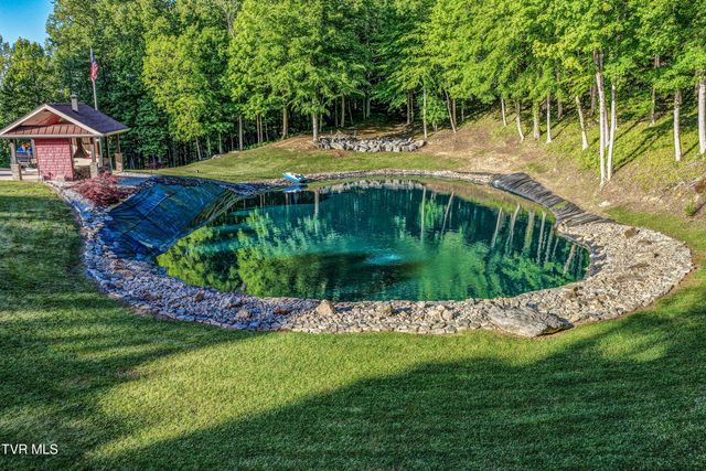 167 Tailwater Road, Bluff City, TN 37618