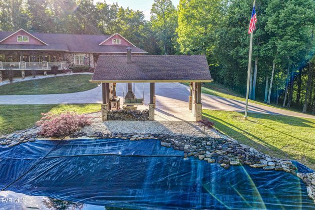 167 Tailwater Road, Bluff City, TN 37618