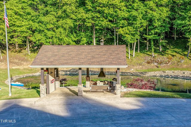 167 Tailwater Road, Bluff City, TN 37618