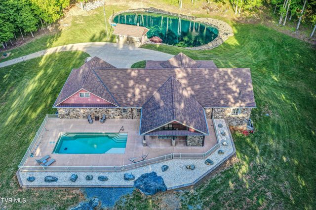 167 Tailwater Road, Bluff City, TN 37618