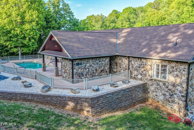 167 Tailwater Road, Bluff City, TN 37618