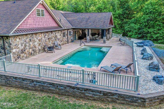 167 Tailwater Road, Bluff City, TN 37618
