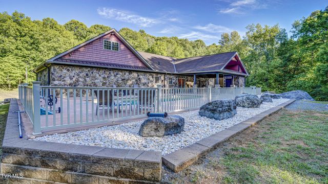 167 Tailwater Road, Bluff City, TN 37618