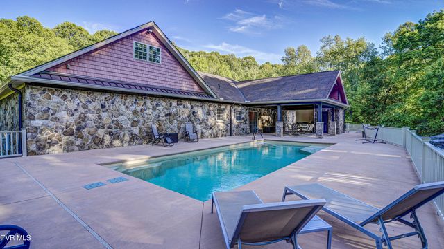 167 Tailwater Road, Bluff City, TN 37618