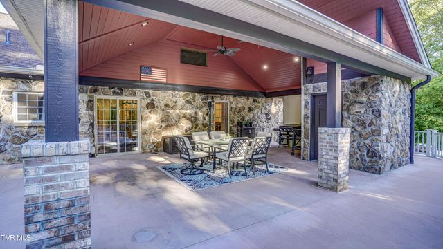 167 Tailwater Road, Bluff City, TN 37618
