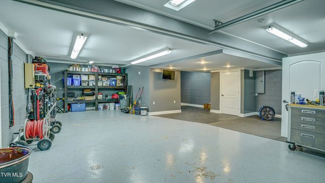 167 Tailwater Road, Bluff City, TN 37618