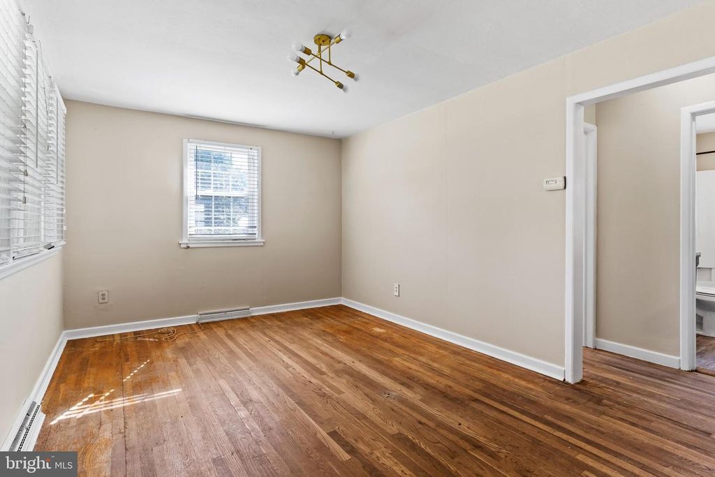 Image 8 of property listing at 2042 LOCUST LN, Hummelstown, PA 17036