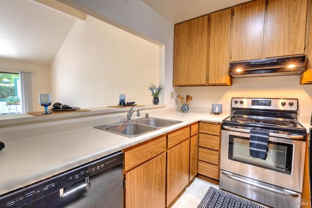 539 Norlee St, Sebastopol, CA 95472